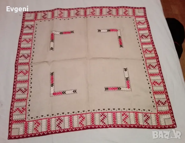 Шито каре за украса    