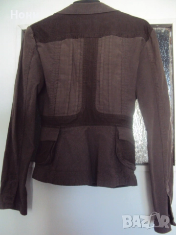 Кафяво сако оригинално на Just Cavalli ръст S, снимка 3 - Сака - 51466070