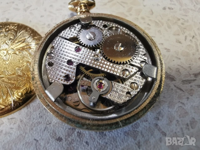 малък джобен NEWTON, снимка 5 - Антикварни и старинни предмети - 50963401