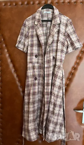 Reserved дамска рокля под коляното, снимка 3 - Рокли - 49480436