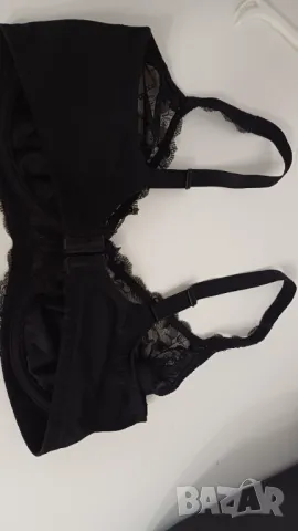 Triumph сутиен 85 Е, снимка 7 - Бельо - 49040624