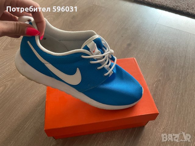 Nike Roshe one Дамски маратонки, снимка 2 - Маратонки - 32980545