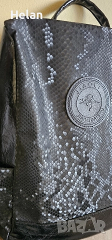 Дамска чанта /раница, снимка 7 - Чанти - 52550064