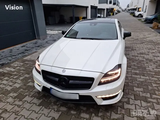 w218 преден капак CLS 63 AMG C218 X218, снимка 4 - Части - 49525360