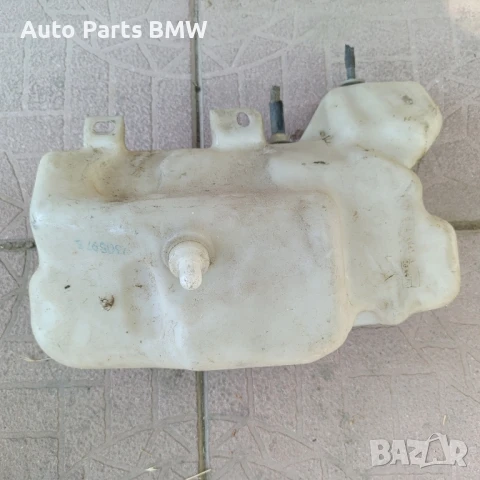 Казанче чистачки BMW E39 Казанче течност чистачки BMW E39 казанче Чистачки БМВ Е39 казанче вода , снимка 4 - Части - 38411769