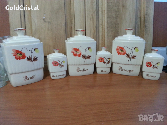 Порцеланов комплект за подправки 