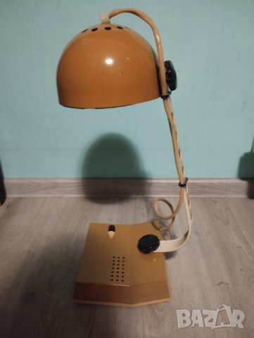 Ретро настолна лампа
