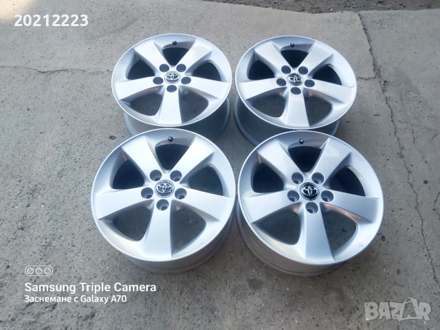 4 броя алуминиеви джанти за Toyota Auris,Toyota Corolla 17, снимка 2 - Гуми и джанти - 50884545