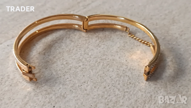 Swarovski Fiction метална гривна Women's Metal Crystals Bracelet, снимка 10 - Гривни - 39823247