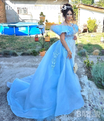 уникална официална рокля 