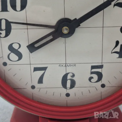 Механичен! Голям Настолен Часовник/Будилник/ ЯНТАРЪ, 4 КАМНЯ, СССР, снимка 8 - Антикварни и старинни предмети - 47621369