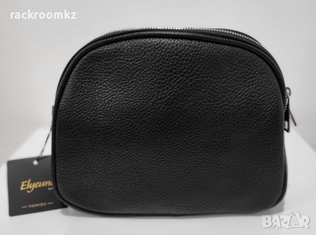 Mалка дамска чанта в черен цвят с дълга дръжка, снимка 1 - Чанти - 43478200