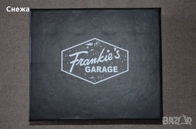 Frankie's Garage Noah малък вертикален портфейл, снимка 8 - Портфейли, портмонета - 32581252