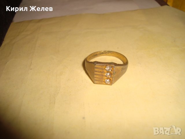СТАР БРОНЗОВ СКЪПОЦЕНЕН ПРЪСТЕН с 3 ФАСЕТИРАНИ ЦИРКОНА МАЙСТОРСКА ЮВЕЛИРНА ИЗРАБОТКА 26818, снимка 8 - Антикварни и старинни предмети - 34840675