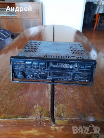 Стар автомобилен радиокасетофон Pioneer KE3500SDK