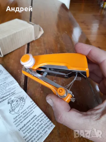 Стара ръчна шевна машина, снимка 3 - Други ценни предмети - 48852697