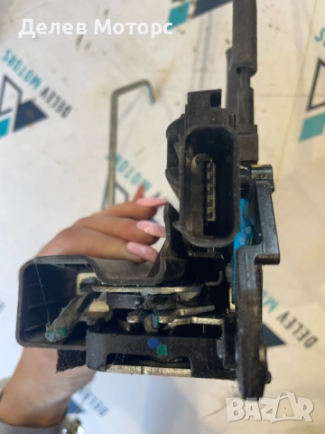 Брава за предна дясна врата 81320-B9100 от Hyundai I10 (ia) 1.0I, 67 ph, 5 speed, engine G3LA, 2016г, снимка 3 - Части - 51535078