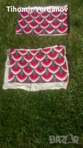 Бродирана възглавница -2 броя., снимка 5 - Антикварни и старинни предмети - 50302846