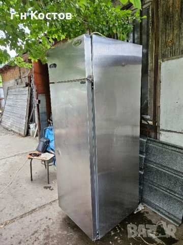 Хладилни Шкафове вертикални Ми-носови и Плю-сови Юнокс 500 литра , снимка 4 - Хладилни витрини и фризери - 50743683