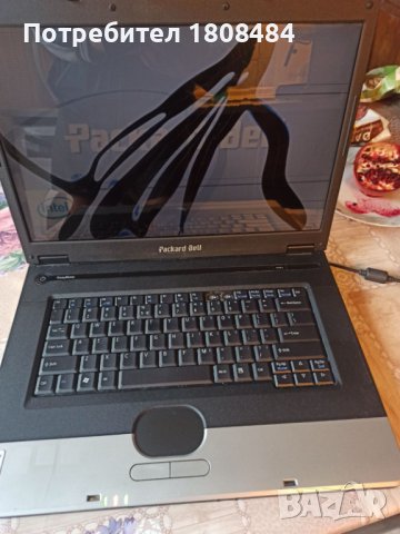 Лаптоп Packard Bell за части, снимка 2 - Лаптопи за дома - 38908243