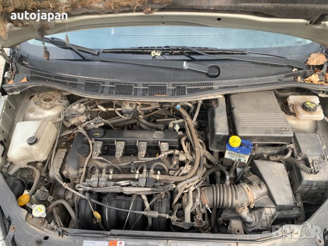 На части Mazda 5 2.0 146hp Мазда 5 2,0 146 к.с 2005г, снимка 9 - Автомобили и джипове - 42934850