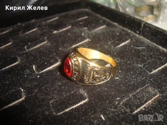 АМЕРИКАНСКИ КОЛЕЖАНСКИ РЯДЪК ПОЗЛАТЕН ПРЪСТЕН от БЛАГОРОДНА СТОМАНА с ФАСЕТИРАН РУБИН 17127, снимка 4 - Пръстени - 33050249
