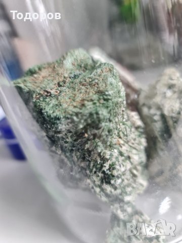 Кристали Актинолит, снимка 3 - Други ценни предмети - 43711401