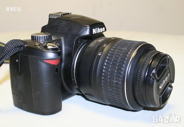 Фотоапарат Nikon D60 с обектив Nikkor AF-S 18-55 VR, снимка 3 - Фотоапарати - 42958405