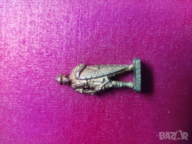 Продавам Киндер войник Унгарец, снимка 3 - Други ценни предмети - 43262924