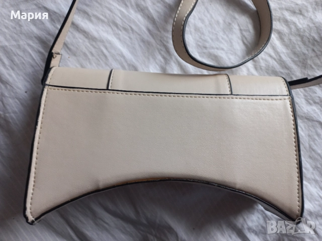 Дамски чанти Carlo Colucci, Balenciaga и др., снимка 10 - Чанти - 48841184