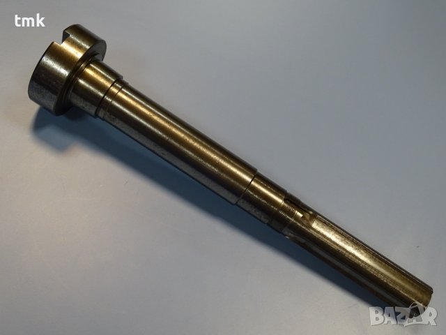 Вертикален шпиндел за фреза L-435 spindle vertical milling, снимка 9 - Резервни части за машини - 39040545