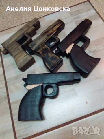 Пистолети от дърво, снимка 11 - Сувенири от дърво - 43099806