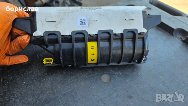 Преден десен airbag audi Q7 , снимка 3 - Части - 51705315