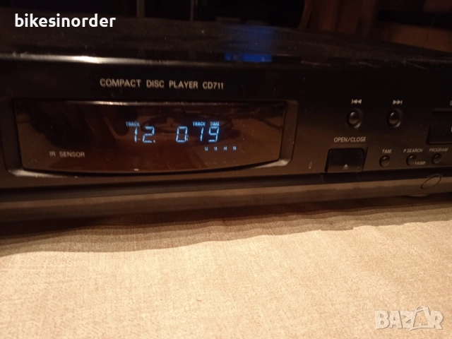 PHILIPS CD711 плейър работещ, снимка 4 - Декове - 52520111