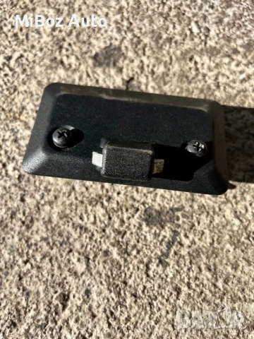 Ключалка жабка БМВ Е90 91 BMW, снимка 2 - Части - 52511209