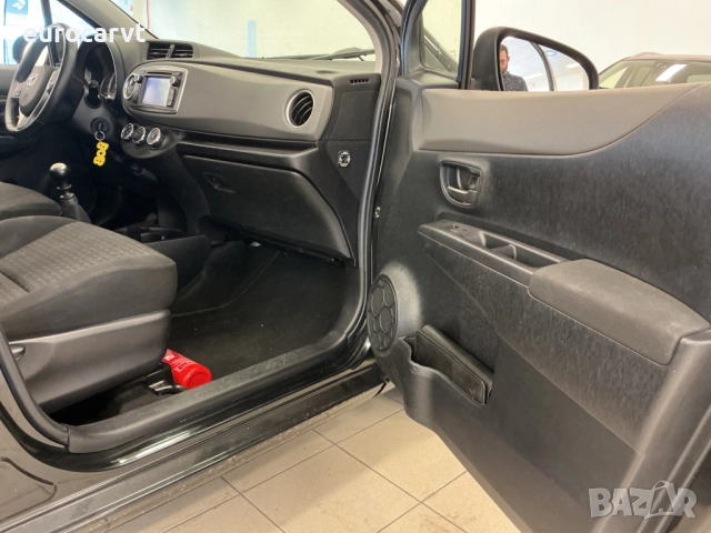 Toyota Yaris 1.4 D-4D Active, снимка 6 - Автомобили и джипове - 51693376
