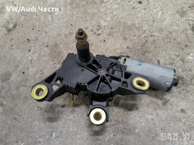 Моторче механизъм задна чистачка за Ауди А3 С3 Голф 4 Сеат Шкода Audi A3 S3 8L VW Golf 4 Пасат Бора , снимка 2 - Части - 49250268