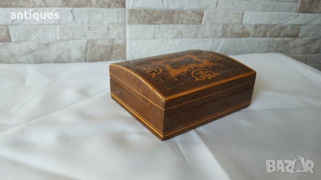 Стара дървена кутия за бижута - украсена с фурнир, снимка 3 - Антикварни и старинни предмети - 37451721