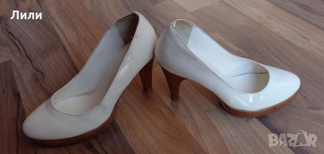 ВЕЛИКДЕНСКО НАМАЛЕНИЕ: Бели лачени обувки на висок ток , снимка 3 - Дамски обувки на ток - 32730426