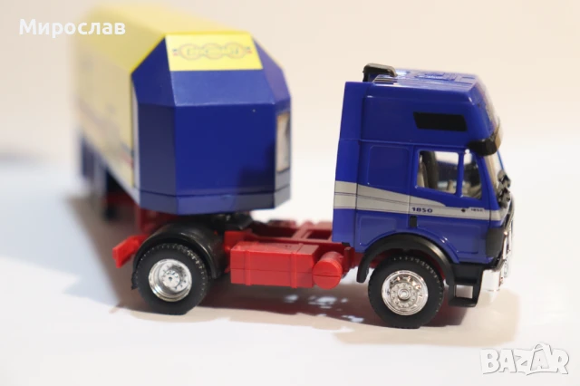 HERPA H0 1/87 MERCEDES КАМИОН МОДЕЛ ТРАНСПОРТ НА СТЪКЛО, снимка 4 - Колекции - 50919773