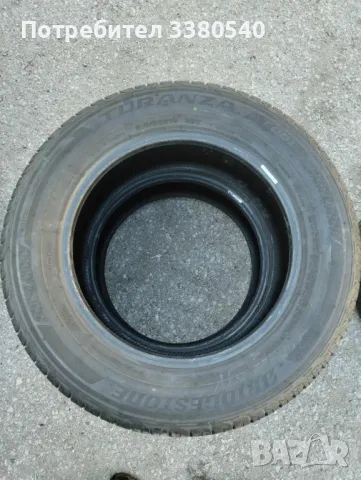 Летни гуми 215/60/R 16 - 2 брой Бричстоун , снимка 3 - Гуми и джанти - 49817791