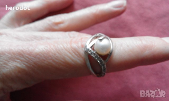 сребърен дамски пръстен с перла - нежна, изящна изработка! КРАСОТА!, снимка 2 - Пръстени - 26468978