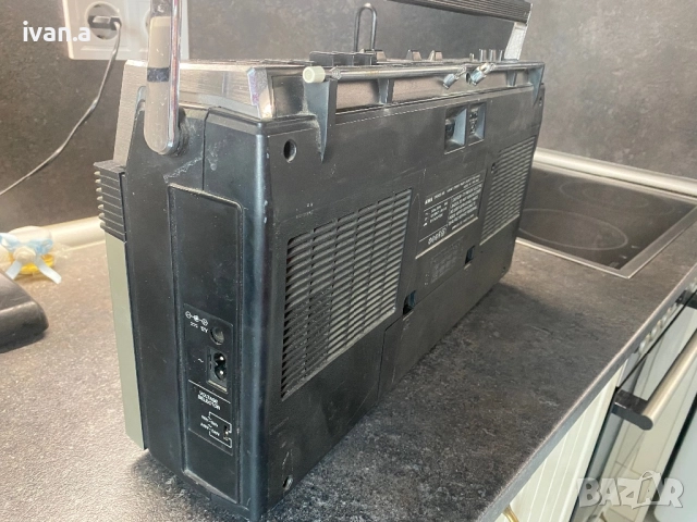 Aiwa TPR-945E, снимка 5 - Радиокасетофони, транзистори - 51681783