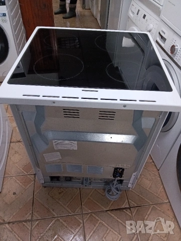 Свободно стояща печка с керамичен плот Gorenje с две години гаранция!, снимка 4 - Печки, фурни - 53039594