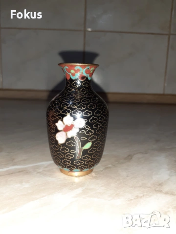 Cloisonne Клоазоне Красива малка ваза бронз клетъчен емайл, снимка 5 - Антикварни и старинни предмети - 53357380