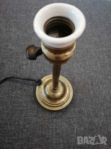 Стара нощна лампа от бронз. , снимка 1 - Антикварни и старинни предмети - 27967536