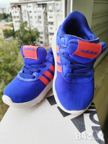 детски маратонки Адидас, снимка 4 - Детски маратонки - 47530565