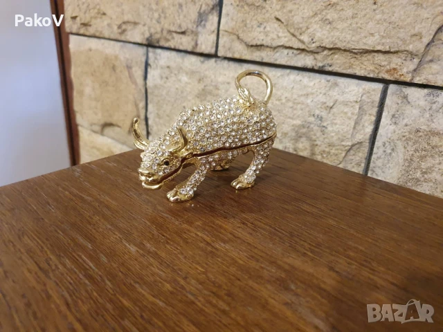 Луксозна Бижутерка "Бик", снимка 3 - Други - 51150475