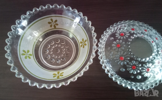 Старинна стъклена купичка с капак, снимка 2 - Антикварни и старинни предмети - 52769353