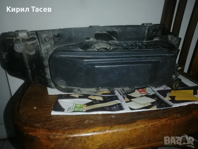 Десен фар Citroen Xantia, снимка 3 - Части - 48085715